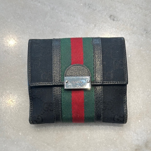 Gucci Black Wallet with Red and Green Stripe - Picture 1 of 8